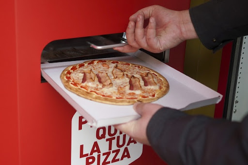 podnikanie, pizza automaty - Umiestnite automaty na pizzu na frekventované a strategické miesta